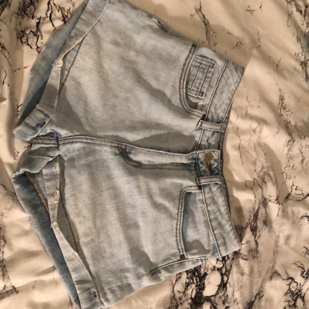 Kendall & Kylie mom shorts